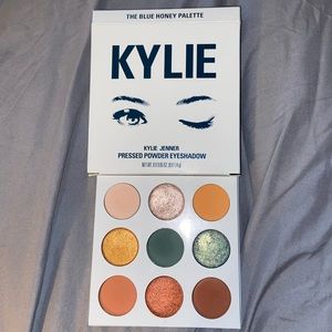 Kylie Cosmetics Blue Honey palette